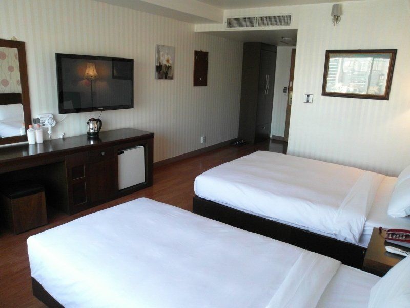 New Hilltop Hotel Seoul Bagian luar foto