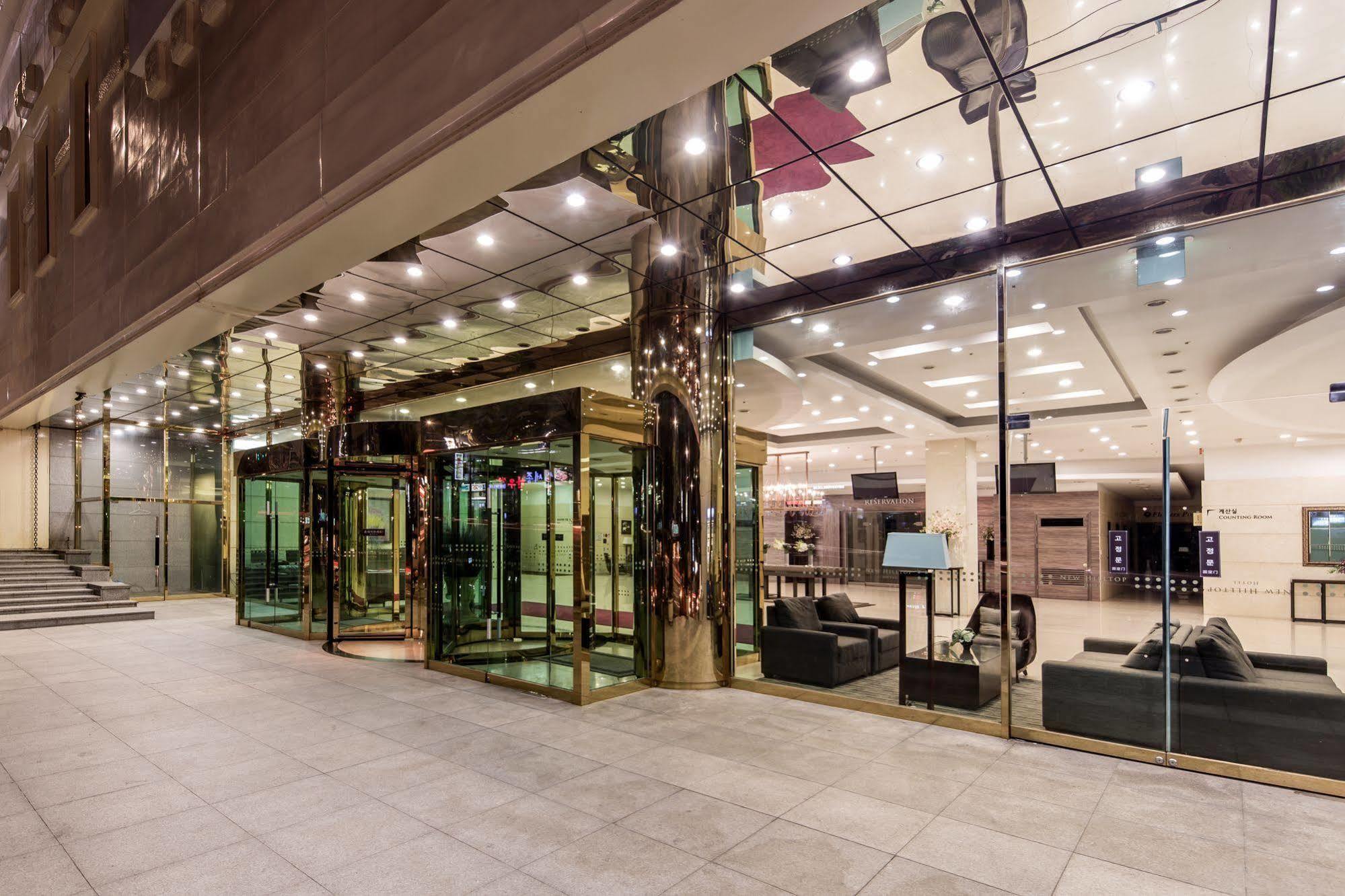 New Hilltop Hotel Seoul Bagian luar foto